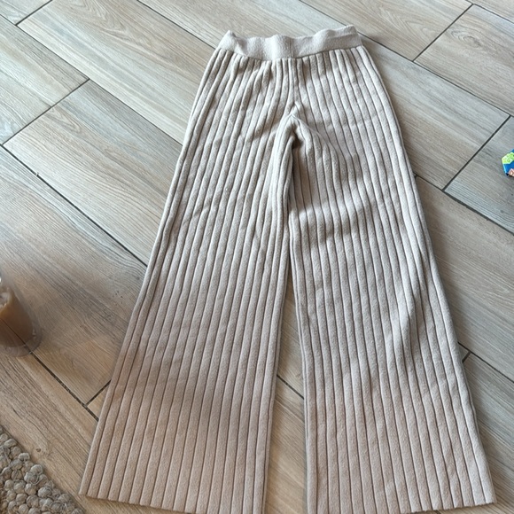 Sincerely jules knit casual wear set beige color size small - Picture 3 of 3